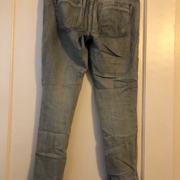 Brandy Melville Jeans - Picture 2 of 4